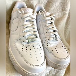 White Nike AF1 sz 10